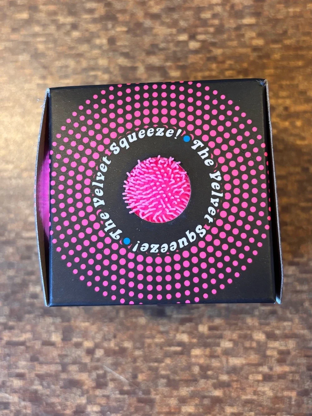 NeeDoh Fuzz Ball- Pink